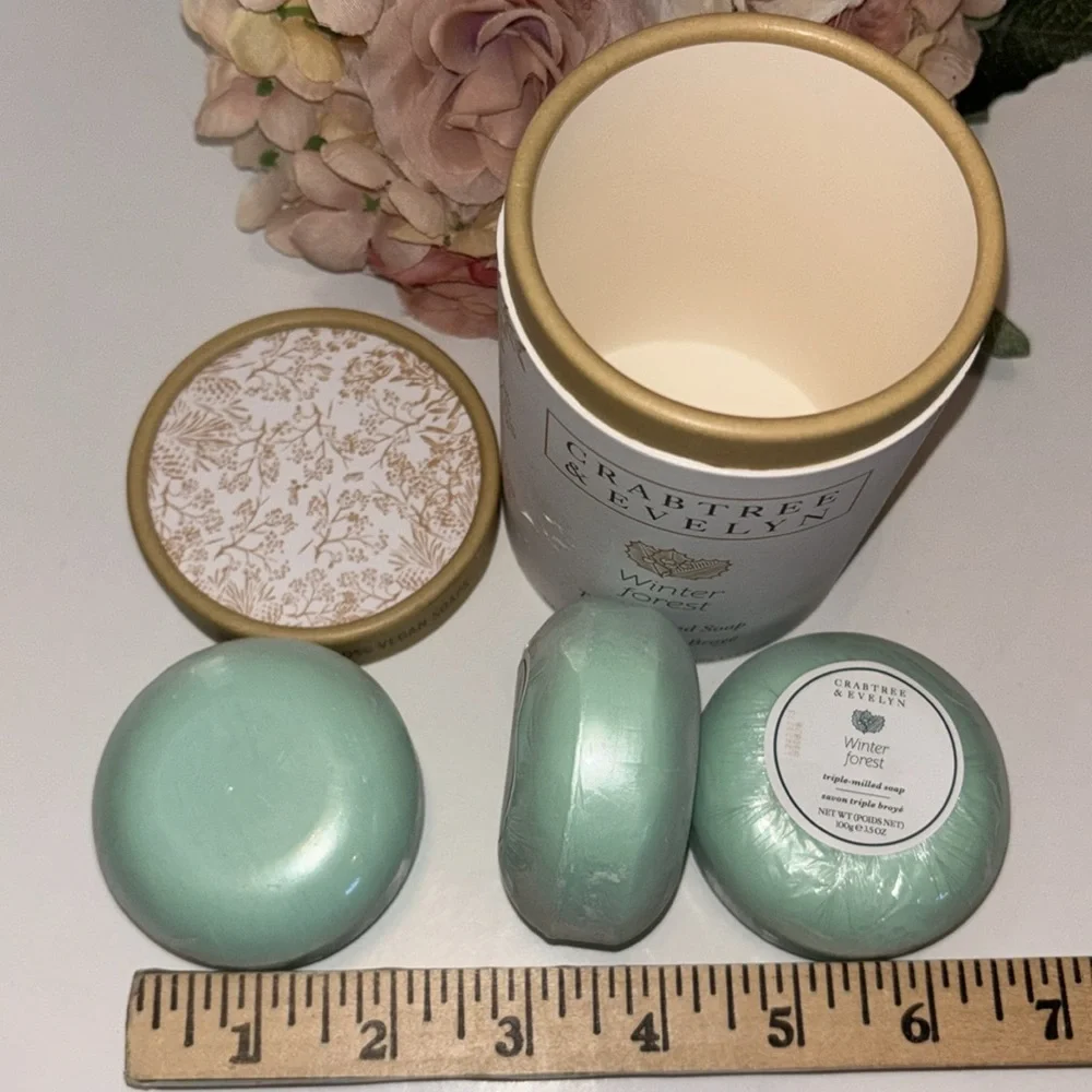 Crabtree & Evelyn Winter Forest Triple Milled Soap set